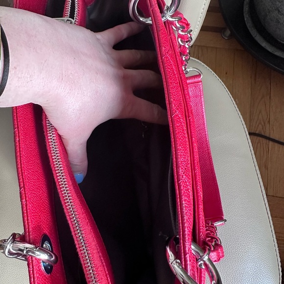 Chanel red caviar GST with silver hardware - Picture 4 of 16